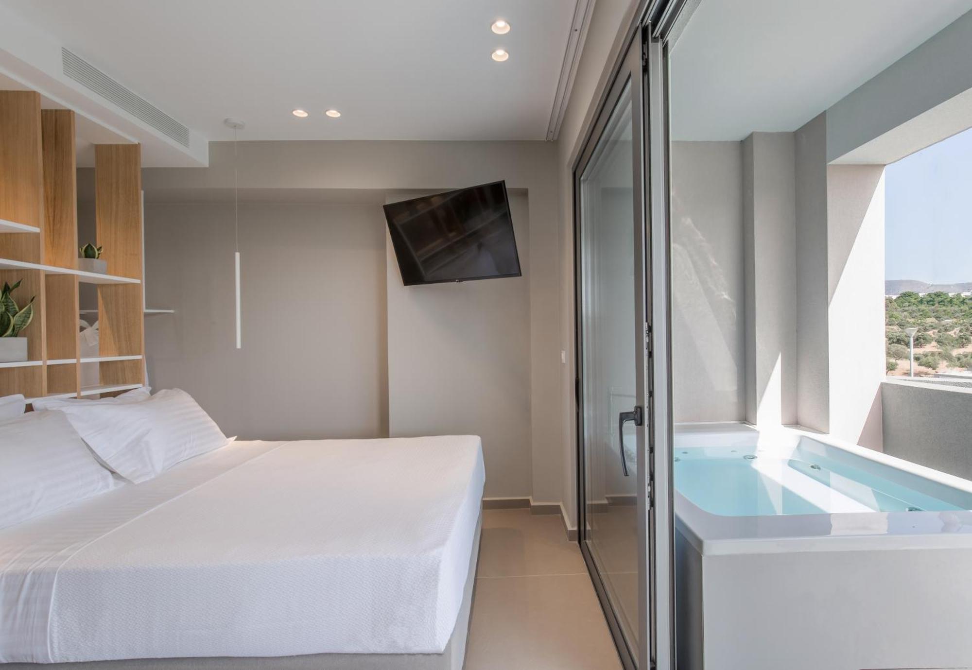 Noemie Luxury Suites Chania  Room photo